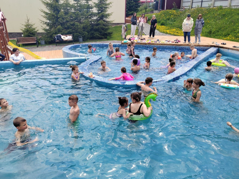 лагерь.